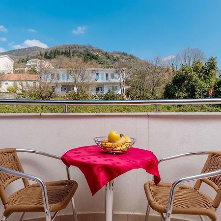 Apartments Perper Tivat Exterior foto