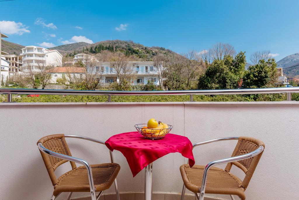 Apartments Perper Tivat Exterior foto