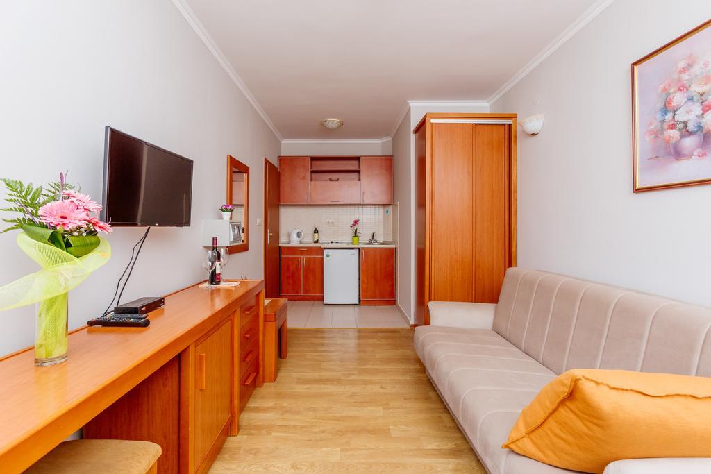 Apartments Perper Tivat Exterior foto