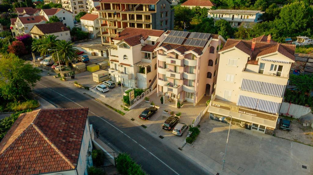 Apartments Perper Tivat Exterior foto
